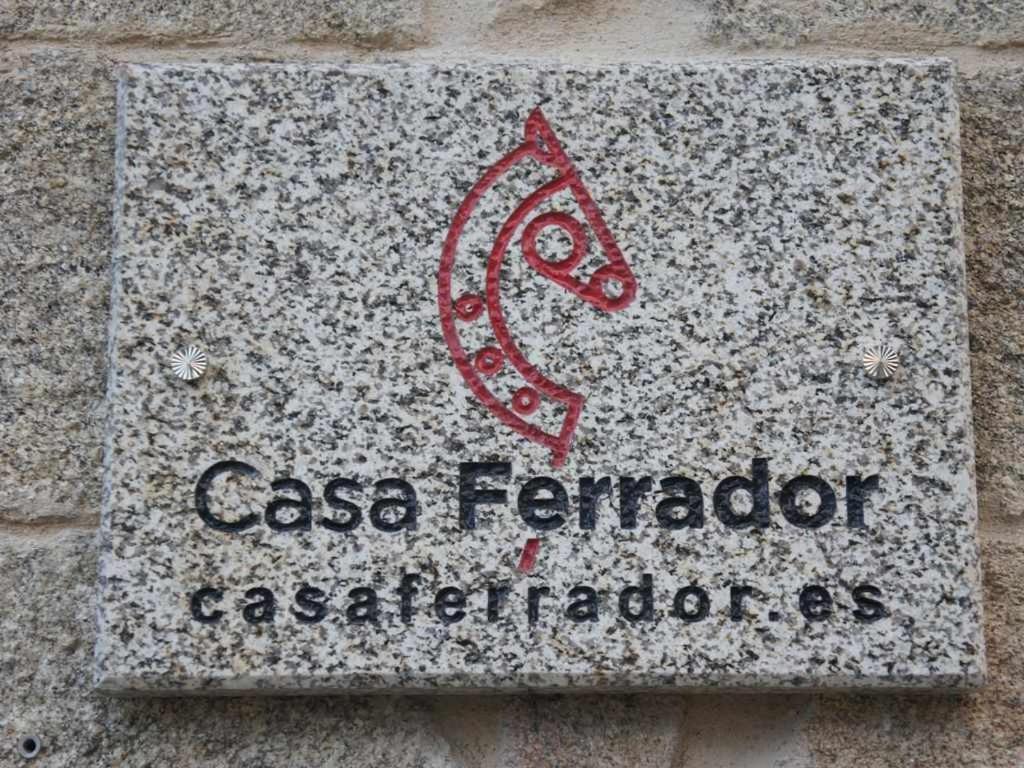 ソベールO Yunque Casa Ferrador Ribeira Sacraアパートメント エクステリア 写真